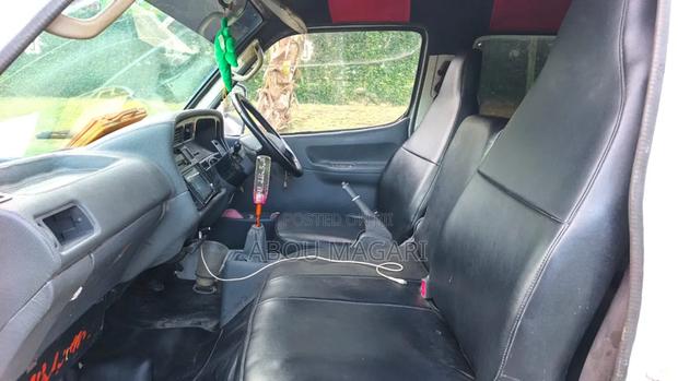 Suzuki Jimny 2023 White