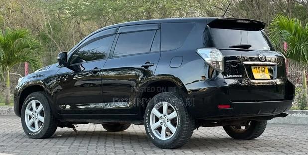 Toyota Vanguard 2009 Black