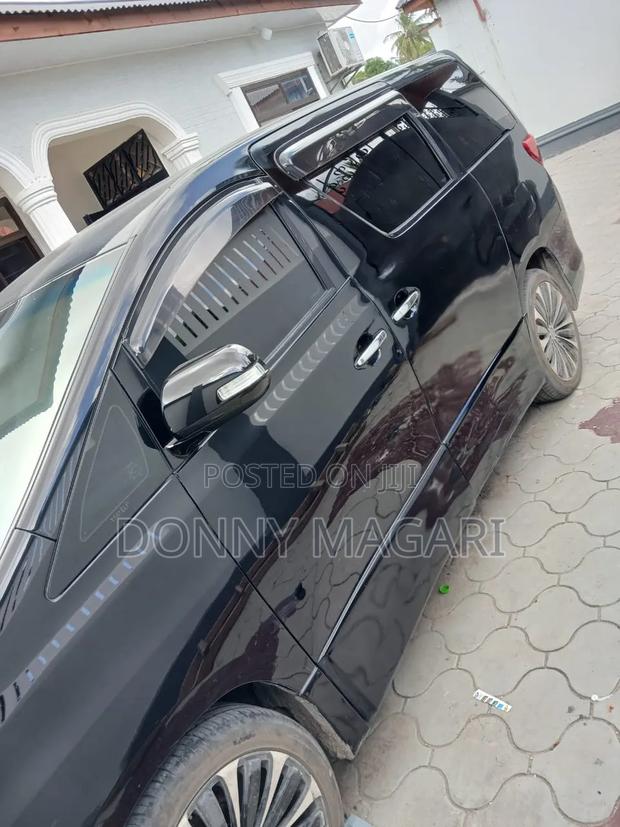 Toyota Vellfire 2018 Black