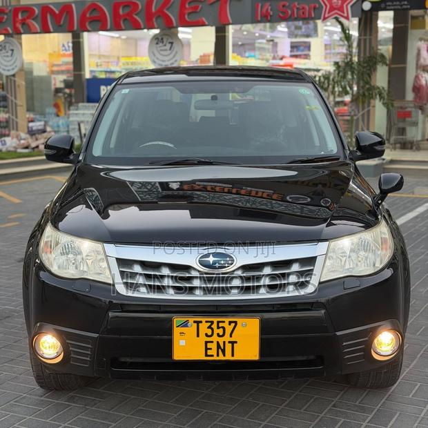 Subaru Forester 2011 Black