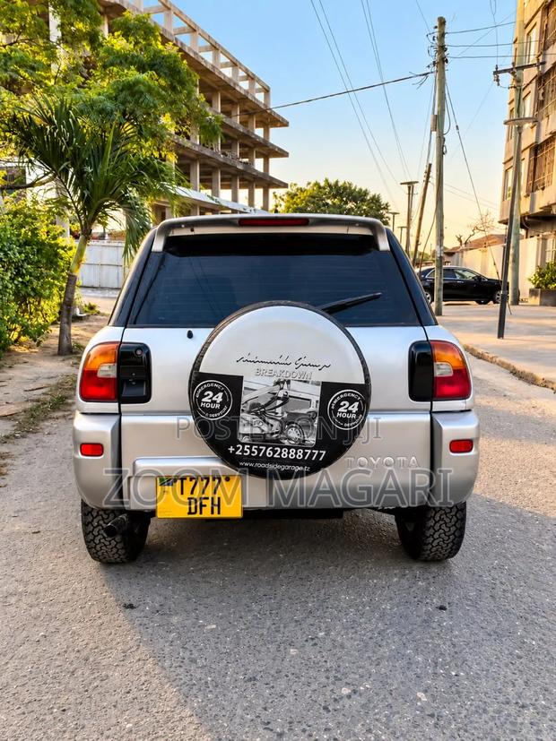 Toyota RAV4 Automatic 2000 Silver