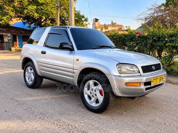 Toyota RAV4 Automatic 2000 Silver