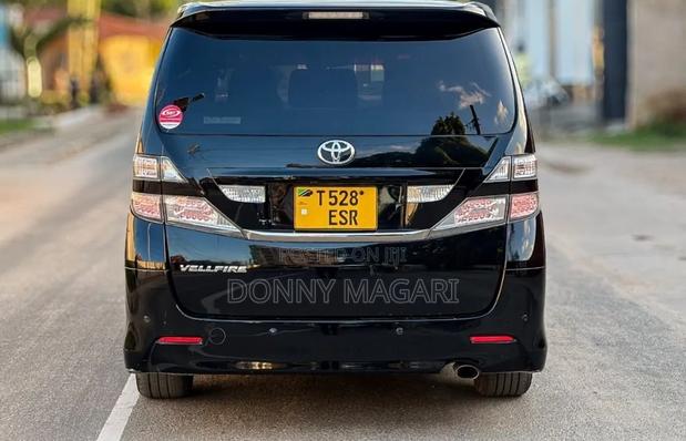 Toyota Vellfire 2010 Black