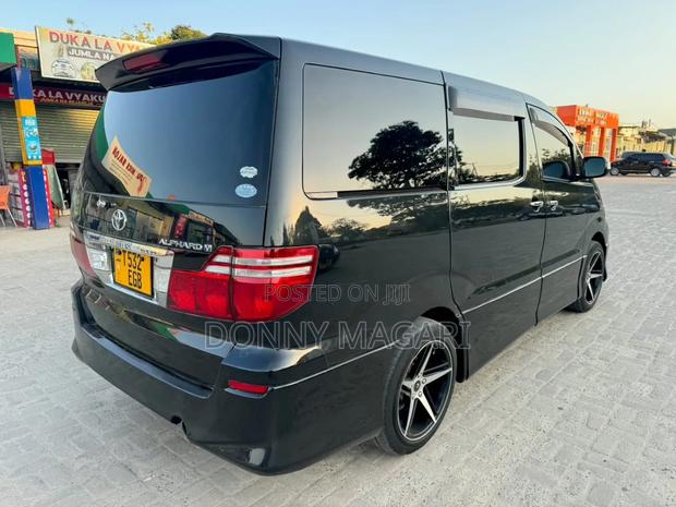 Toyota Alphard 2.4 Petrol AWD 2006 Black