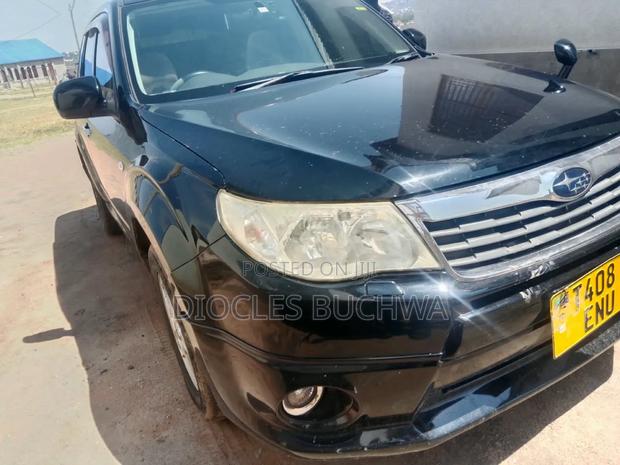 Subaru Forester 2010 Black