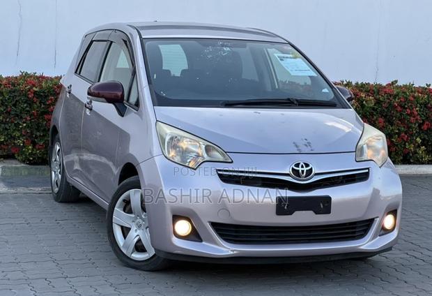 Toyota Ractis 1.5 FWD 2012 Gold