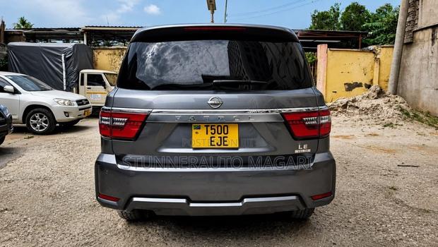 Nissan Patrol 2023 Gray