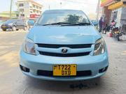 Toyota IST 2006 Blue for sale