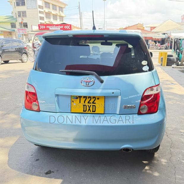 Toyota IST 2006 Blue