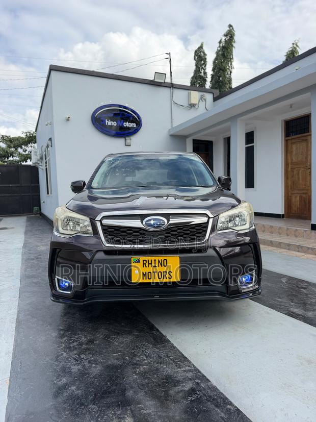 Subaru Forester 2013 Maroon