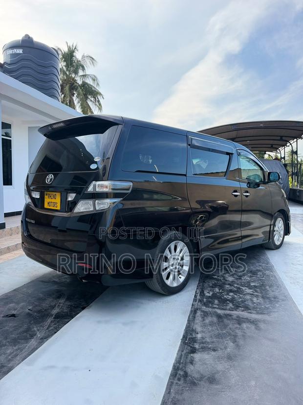 Toyota Vellfire V 2.4 4WD 7-Seater 2010 Black