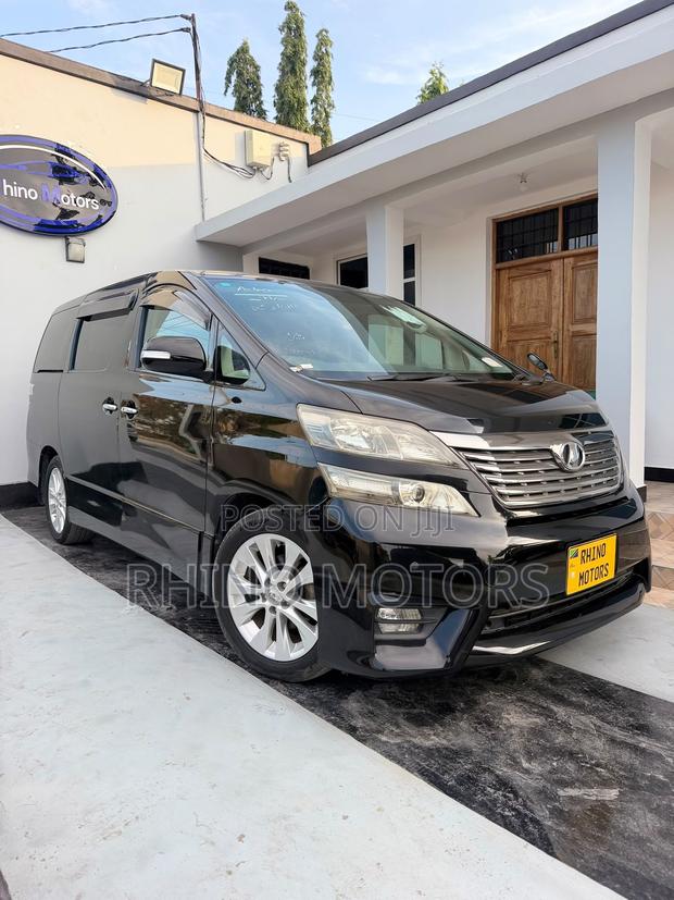 Toyota Vellfire V 2.4 4WD 7-Seater 2010 Black