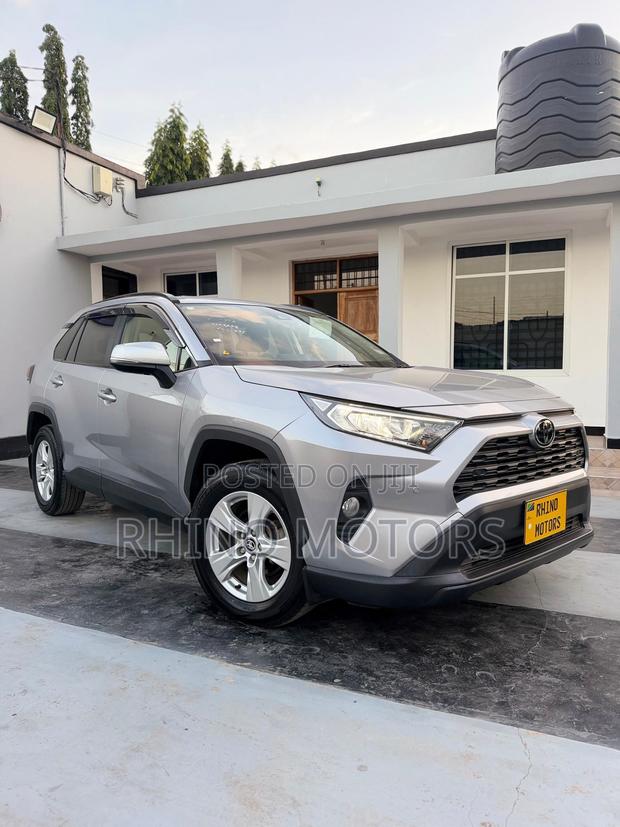 Toyota RAV4 2020 Silver