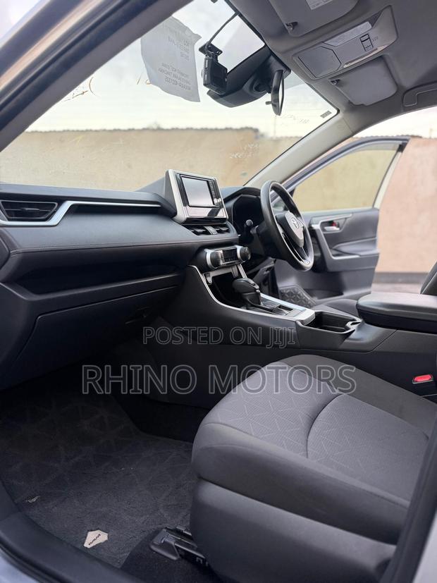 Toyota RAV4 2020 Silver