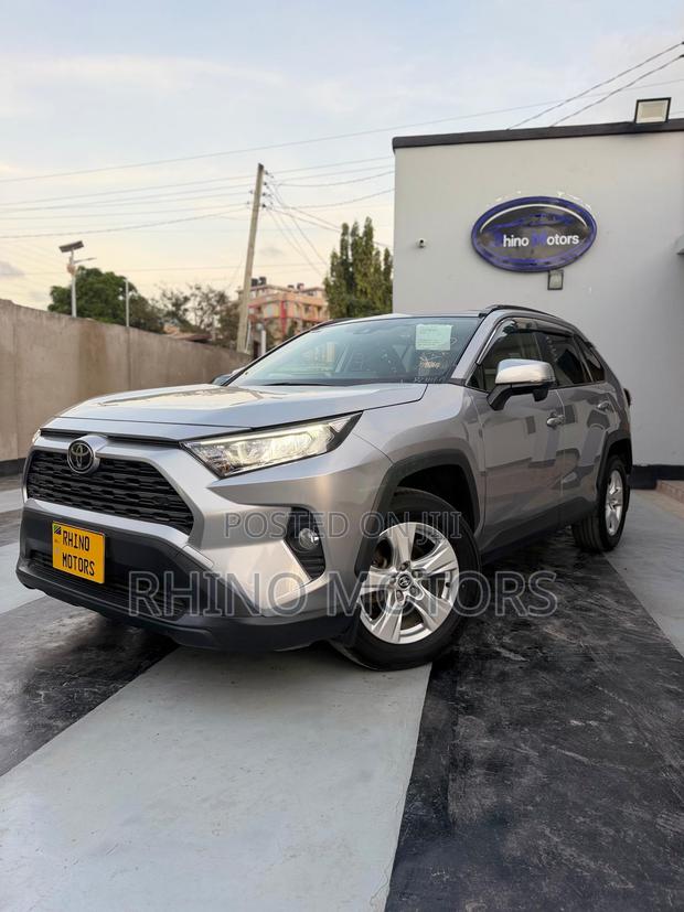 Toyota RAV4 2020 Silver