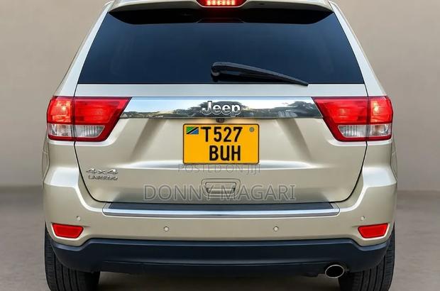 Jeep Grand Cherokee 2020 Silver