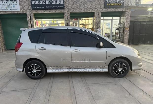 Toyota Corolla Spacio 2002 Silver