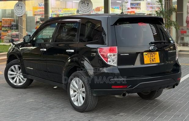 Subaru Forester 2011 Black