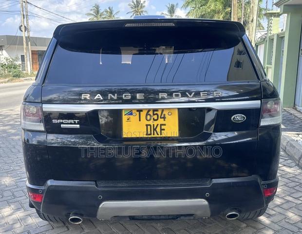 Land Rover Range Rover Sport HSE 4dr SUV 4WD (3.0L 6cyl S/C 8A) 2015