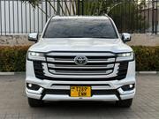 Toyota Land Cruiser LC300 2023 Pearl for sale
