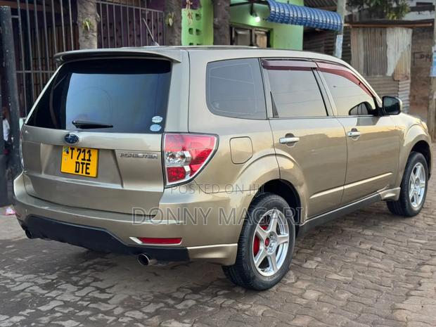 Subaru Forester 2008 Gold