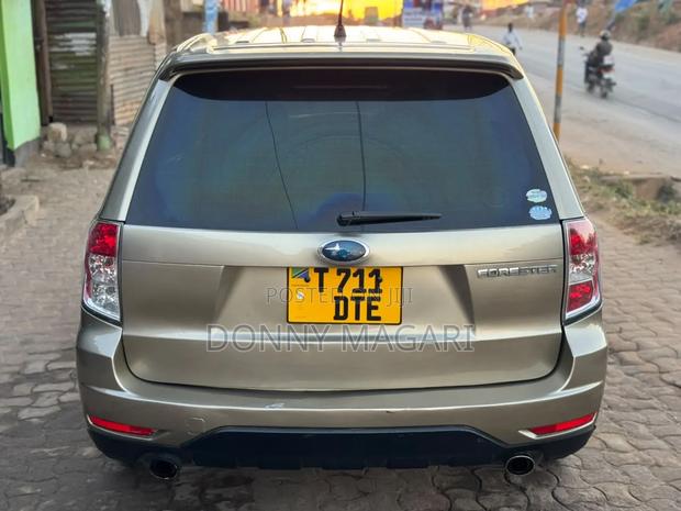 Subaru Forester 2008 Gold