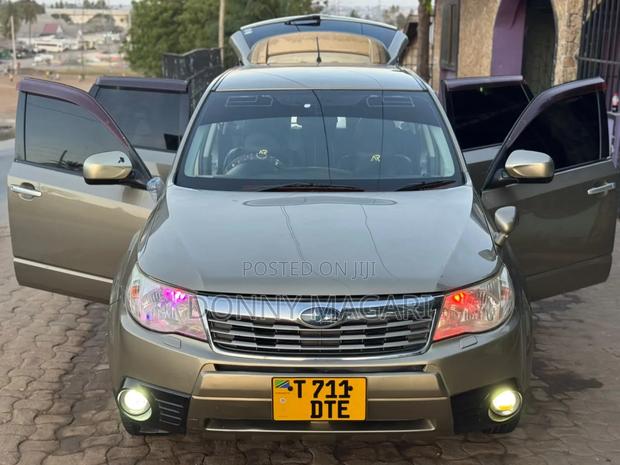 Subaru Forester 2008 Gold