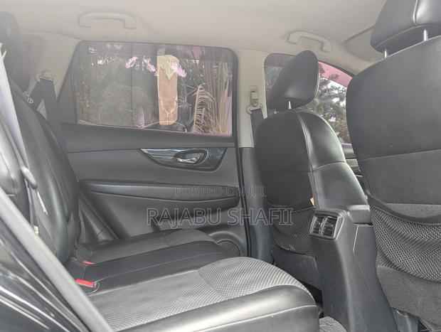 Nissan X-Trail 2.0 Hybrid AWD 2017 Black