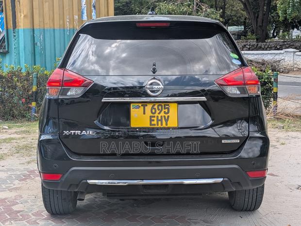 Nissan X-Trail 2.0 Hybrid AWD 2017 Black