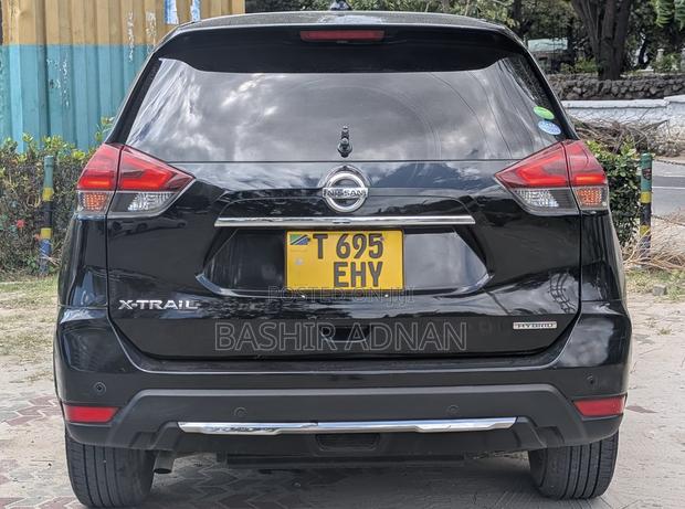 Nissan X-Trail 2.0 Hybrid AWD 2017 Black