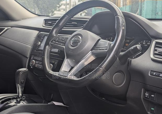 Nissan X-Trail 2.0 Hybrid AWD 2017 Black