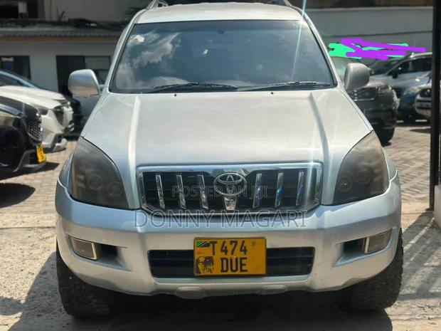 Toyota Land Cruiser Prado 2005 Silver