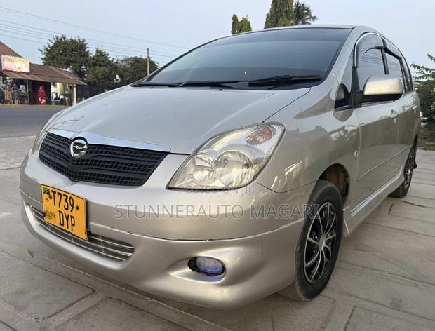 Toyota Corolla Spacio 2002 Beige