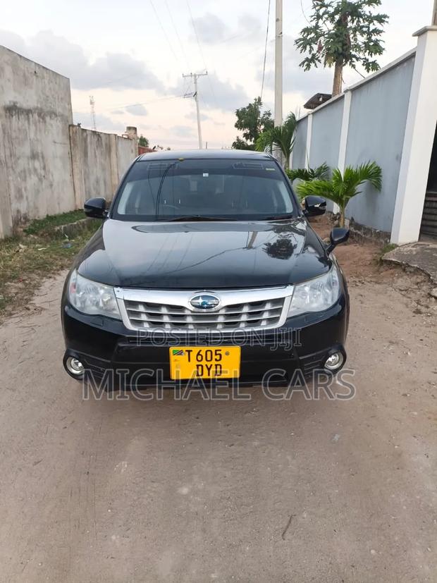 Subaru Forester 2010 Black