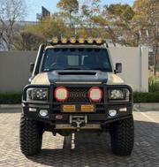Toyota Land Cruiser 2023 Green for sale