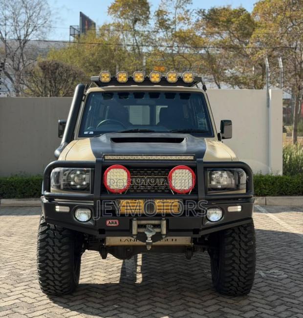 Toyota Land Cruiser 2023 Green