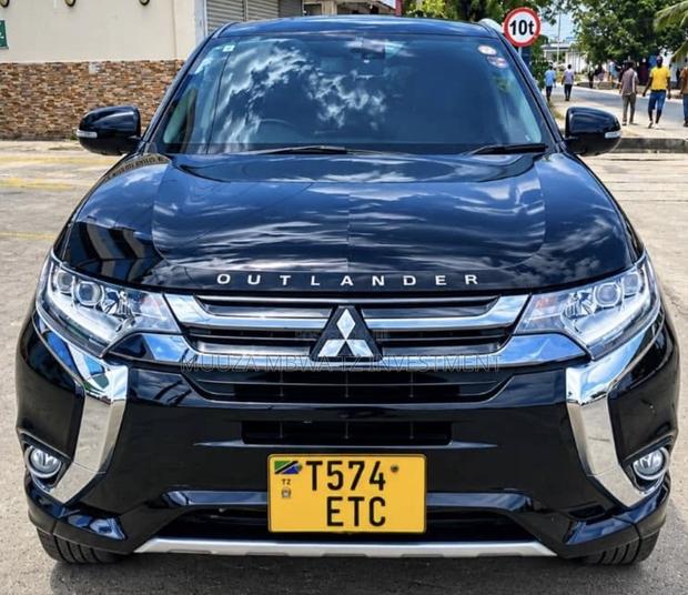 Mitsubishi Outlander 2.0 PHEV AWD 2016 Black