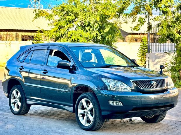 Toyota Harrier 2004 Black