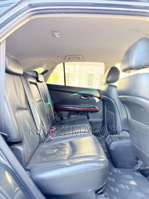 Toyota Harrier 2004 Black