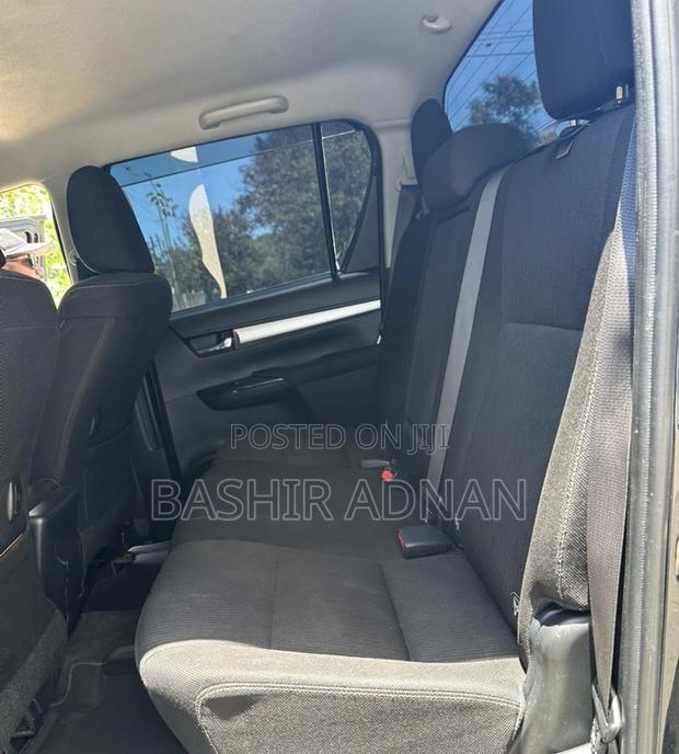 Toyota Hilux Revo Double Cab Deisel 2.4 AWD 2022 Black