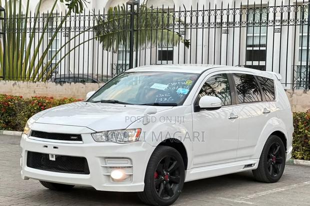 Mitsubishi Outlander 2009 White