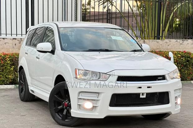 Mitsubishi Outlander 2009 White