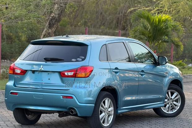 Mitsubishi RVR 2.0 2011 Blue