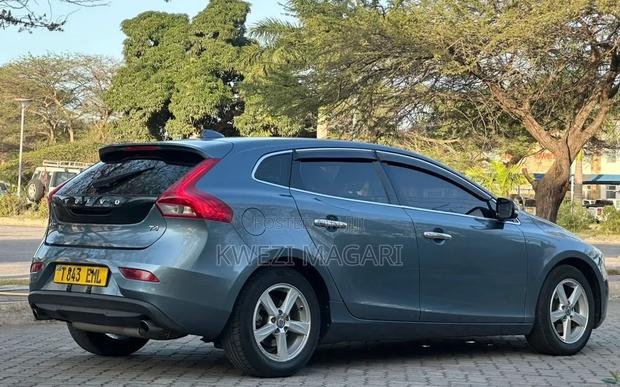 Volvo V40 2014 Blue
