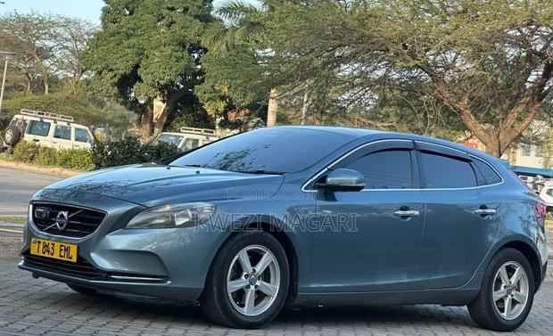 Volvo V40 2014 Blue