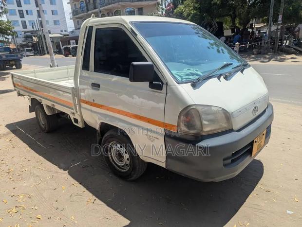 Toyota TownAce 2006 White