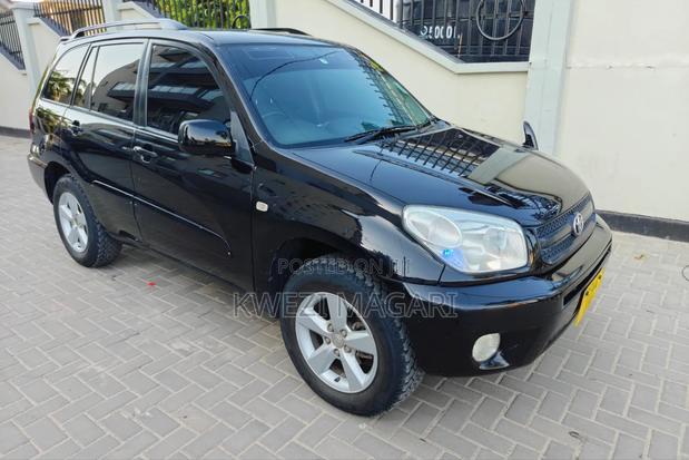 Toyota RAV4 2005 Black