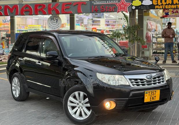 Subaru Forester 2011 Black
