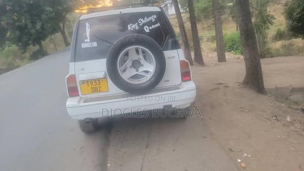 Mitsubishi Pajero 2005 White