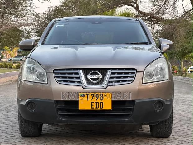Nissan Dualis 2009 Gold